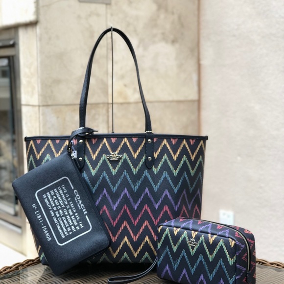 NWT Coach Chevron reversible tore&wristlet&pouch - Picture 3 of 8